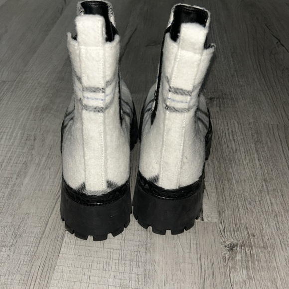 NWT Marc Jacobs The Plaid Boots Chelsea Ankle Boot Size 40 (US 9.5–10)